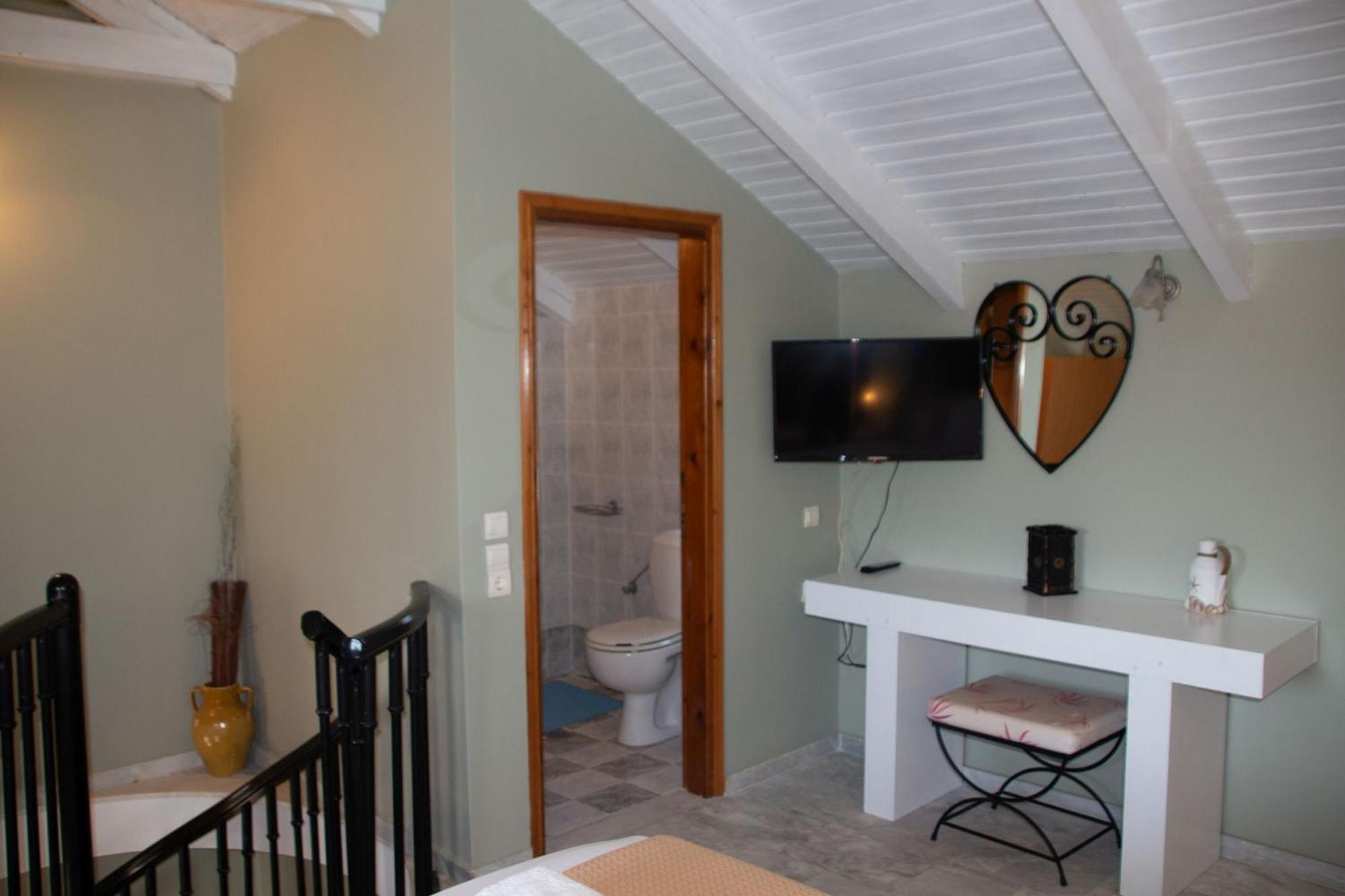 Avesta Apartments - 200M From The Beach Vasilikí 客房 照片