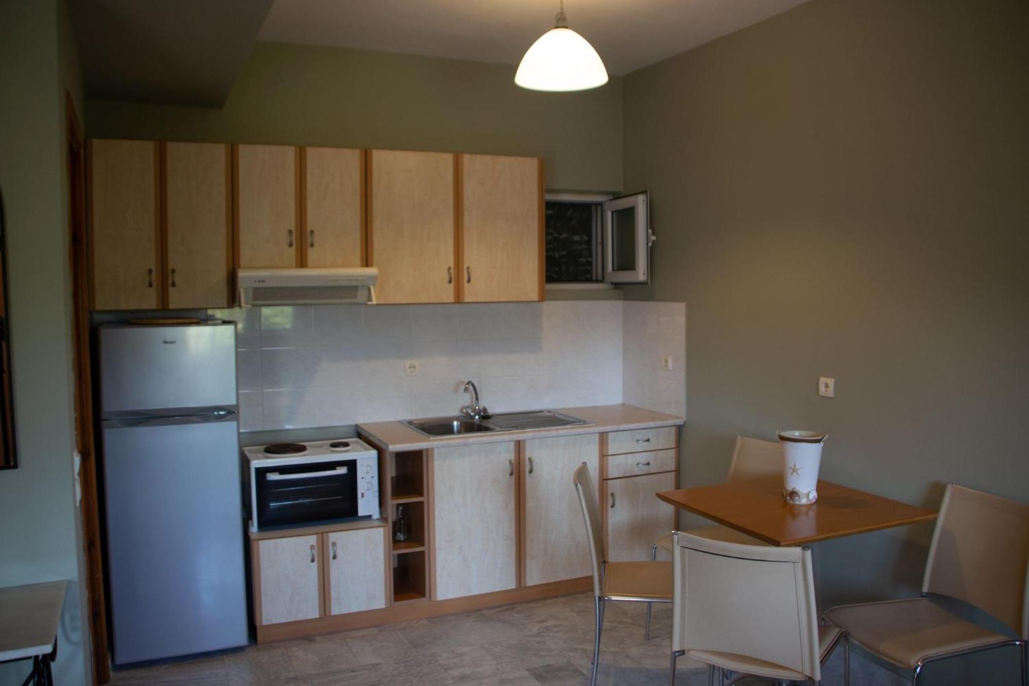 Avesta Apartments - 200M From The Beach Vasilikí 客房 照片